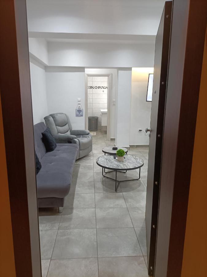 Travelers Tranquil & Chillout Apt Apartamento Atenas Exterior foto