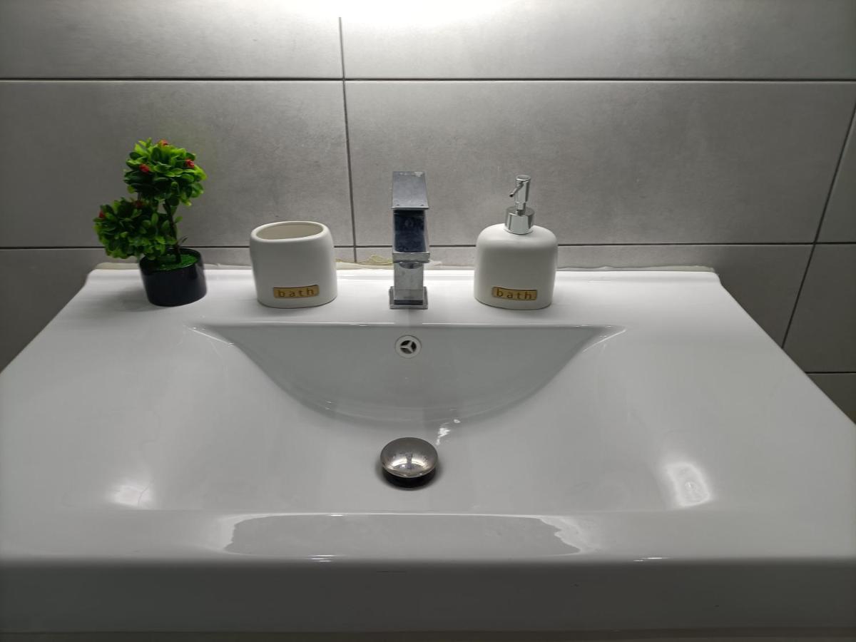 Travelers Tranquil & Chillout Apt Apartamento Atenas Exterior foto