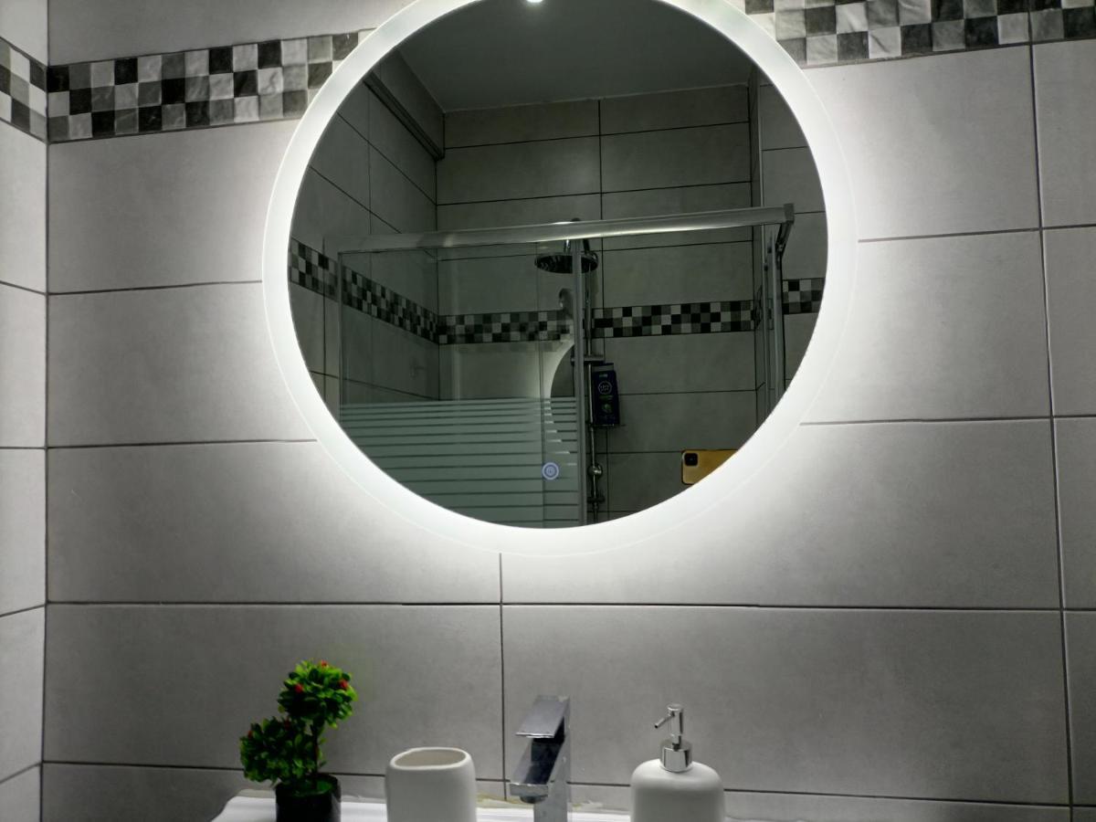 Travelers Tranquil & Chillout Apt Apartamento Atenas Exterior foto