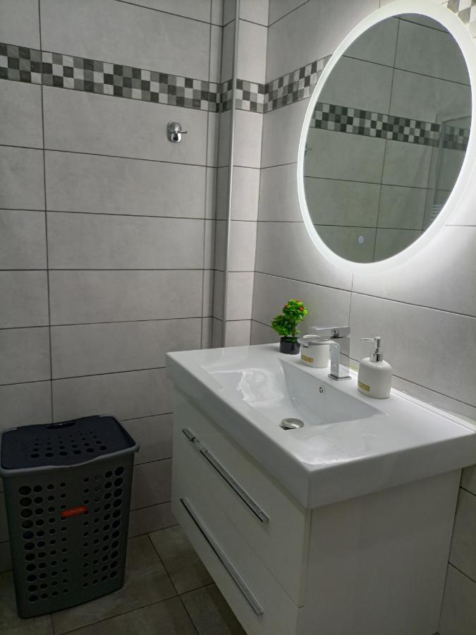Travelers Tranquil & Chillout Apt Apartamento Atenas Exterior foto